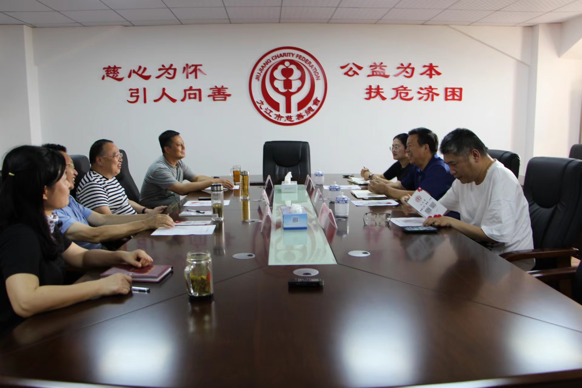 赣州市慈善总会副会长宋崇林一行来我会考察交流慈善网络募捐工作